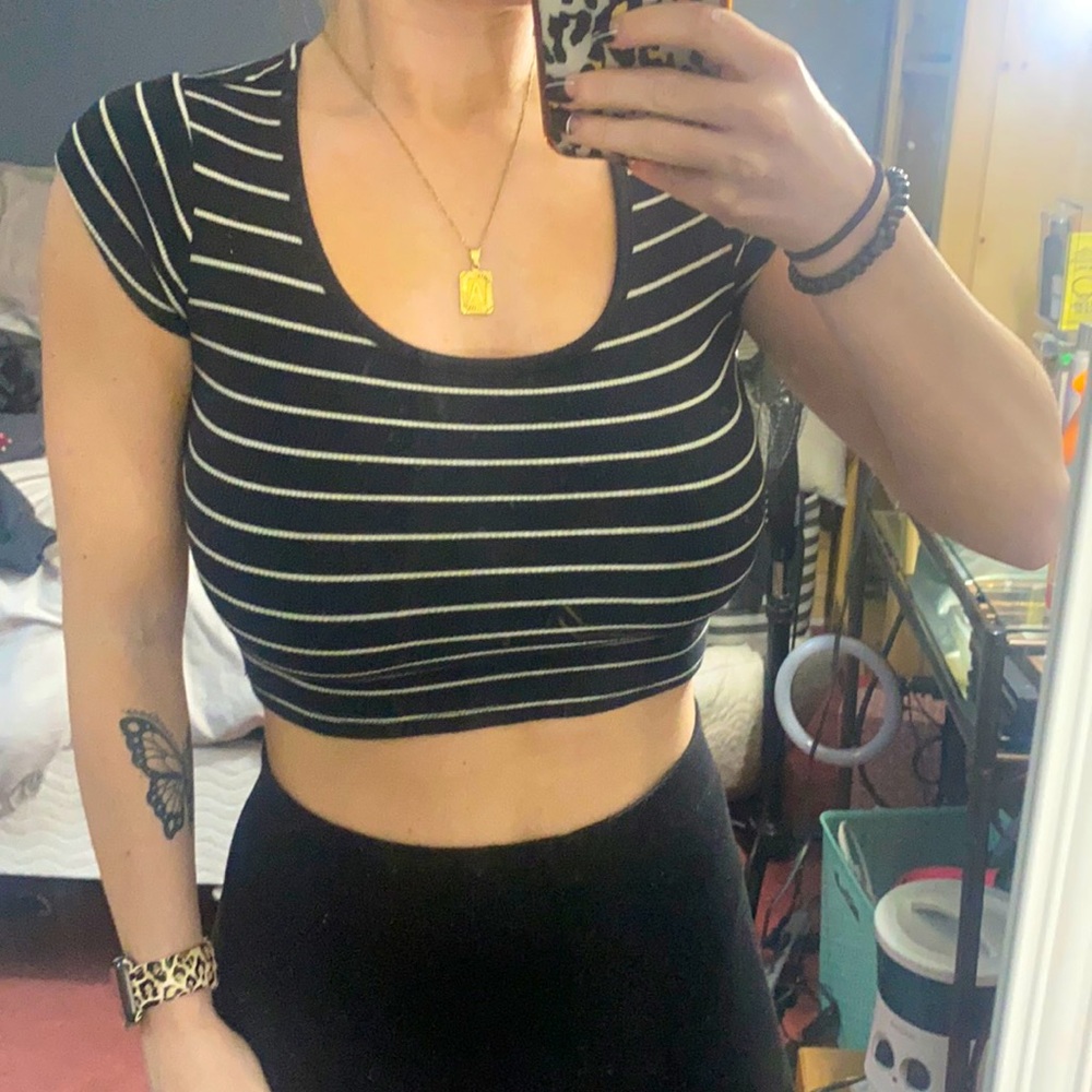 Striped black & white Crop top